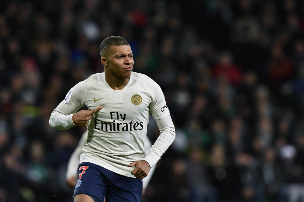 “中国造”全球首个实时视频生成模型发布 可支持内容“实时演化、即时调整”丨预见·科技